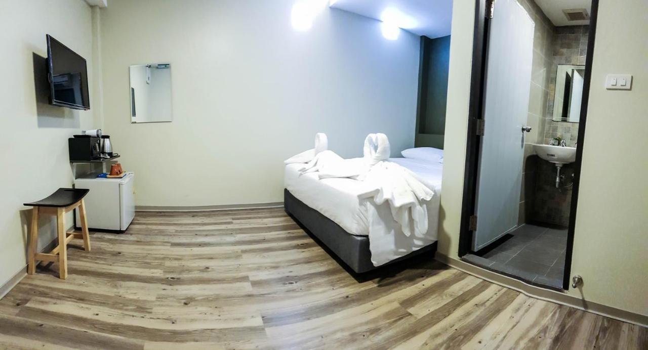Kim Korner Hotel Bangkok Bagian luar foto