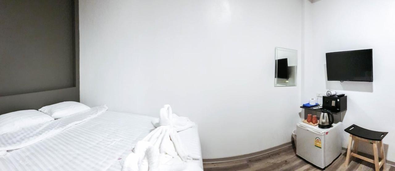 Kim Korner Hotel Bangkok Bagian luar foto